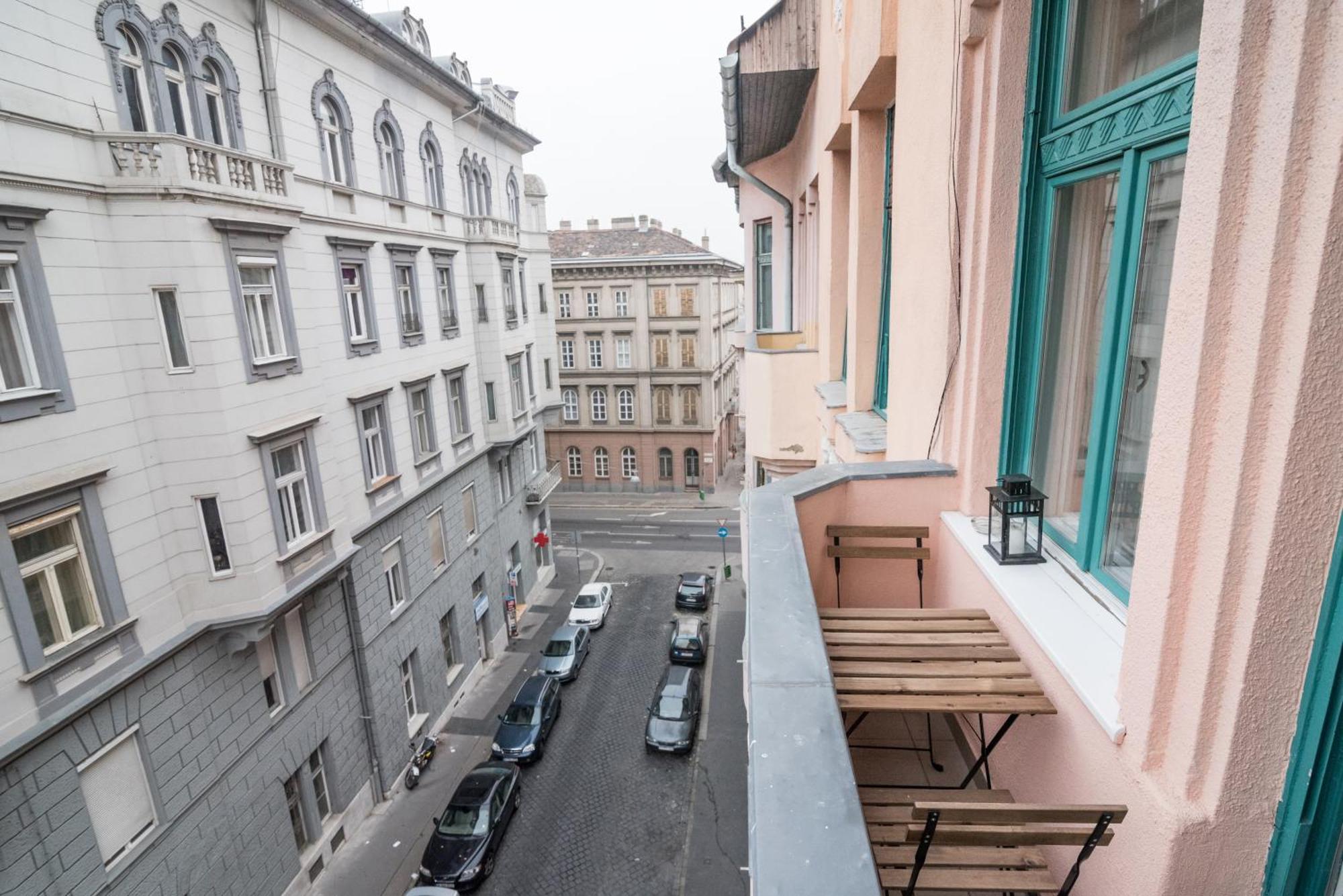 Newsunny Apartment At The Budacastle Budapest Eksteriør billede